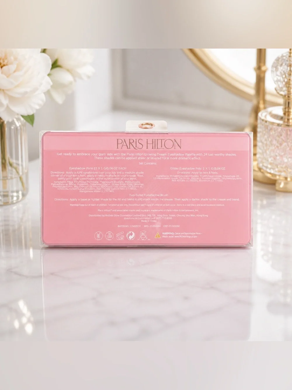 Paris Hilton Glowing Dream 24-Piece Eyeshadow Palette New